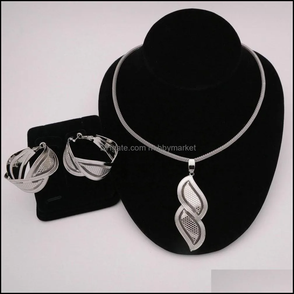 Dubai women`s sier plated large Pendant Necklace, Nigerian wedding, African set, bride jewelry set