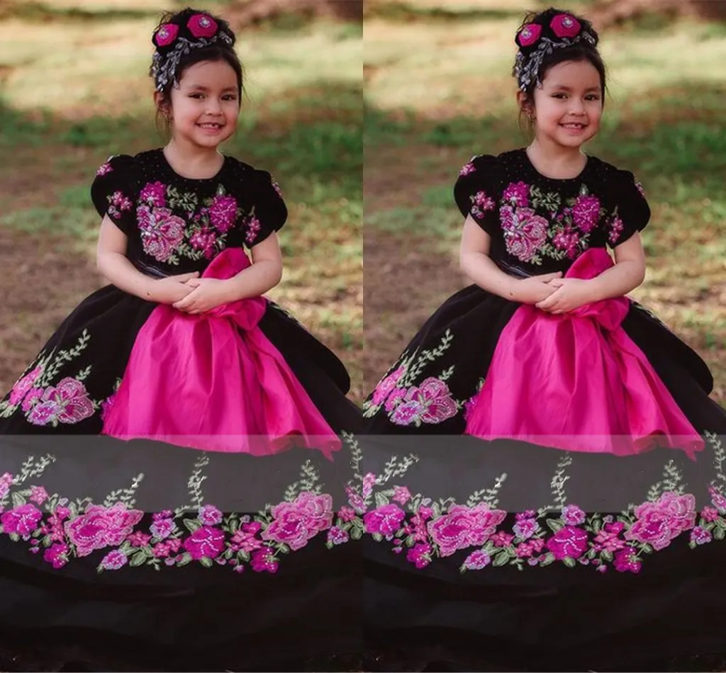 2022 Vintage Mexcian Quinceanera Dresses Mini Little Girls Floral Applique  Ball Gown Black Purple Belt Pageant Flower Girl Dress For Wedding From  56,63  | DHgate