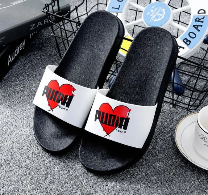 Fashion Man women`s shoes lovers` slippers outside indoor homecasual Beach bathroom slippers shoes Classic more brand style Free transshipment s01