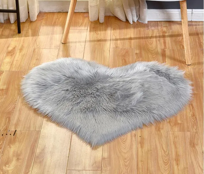 Pluszowe Dywaniki Dywanów Piękny Peach Heart Carpet Home Textile Wielofunkcyjny salon w kształcie serca Anti Slip Floor Mata Rra9237