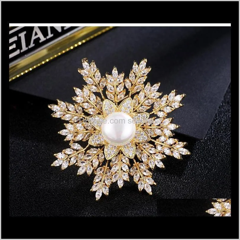 fashion women big pearl brooches flower crystal rhinestone snowflake brooch pins gold silver corsage for lady gift designer jewelry
