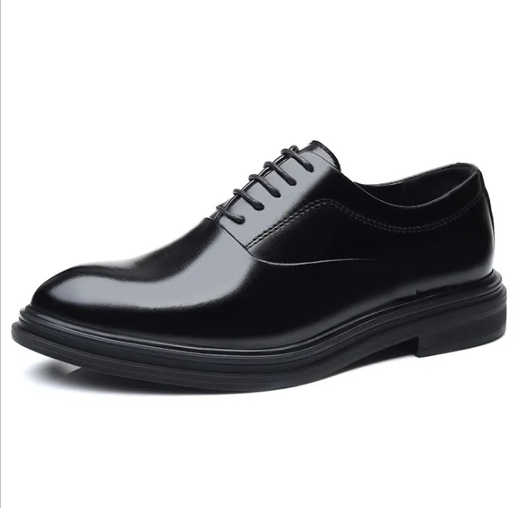 Alta Qualidade Couro Clássico Homens Luxurys Sapatos Casuais Lace-up Bullock Vestido Negócio Oxfords Sapato Masculino Designers Formal Botas 38-47