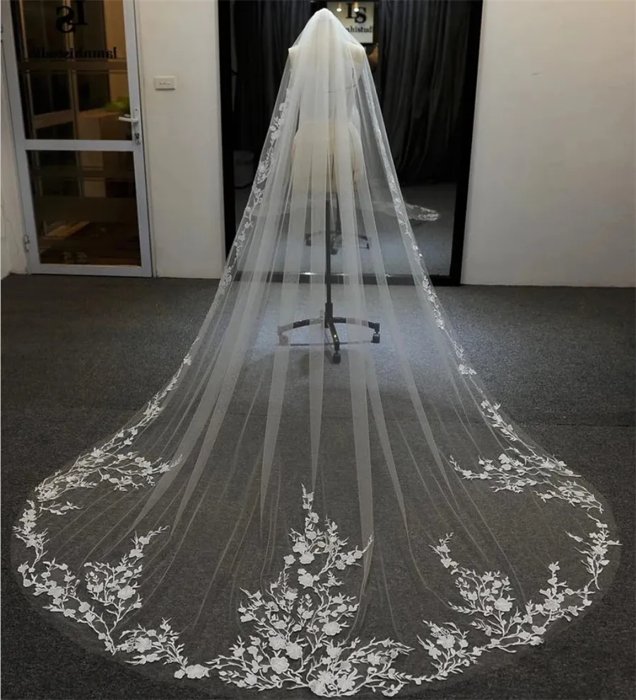 Velo da sposa con applicazioni floreali a 1 livello lungo bordo in pizzo cattedrale squisiti ed eleganti veli da sposa per la sposa con pettine