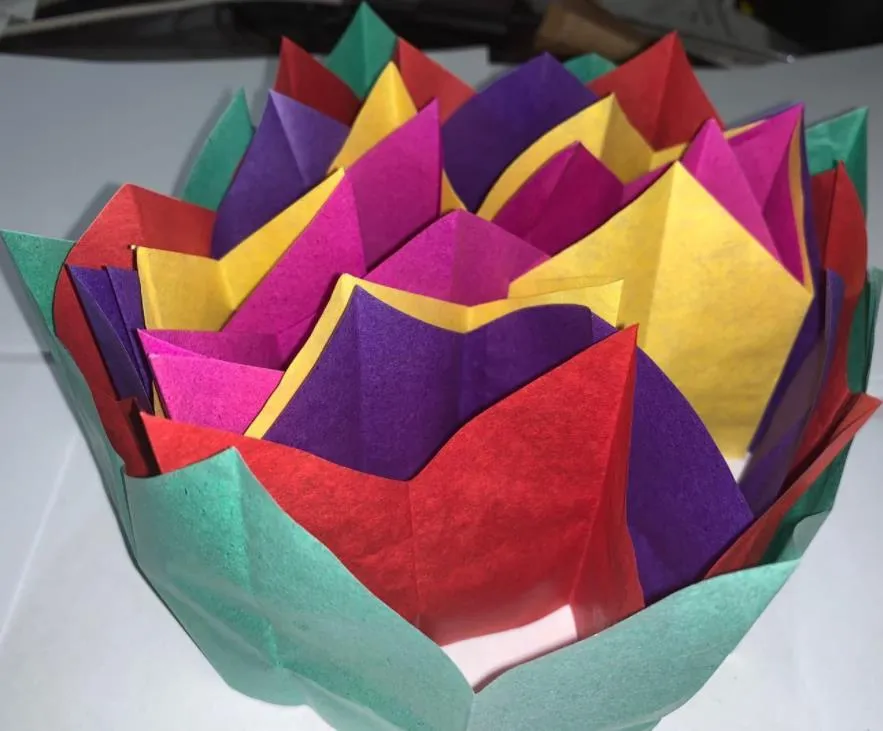 Free Ship Wholesale 144pc Christmas Tissue Paper Crown Cap Cracker Making Kits Paper Hat Party Favors
