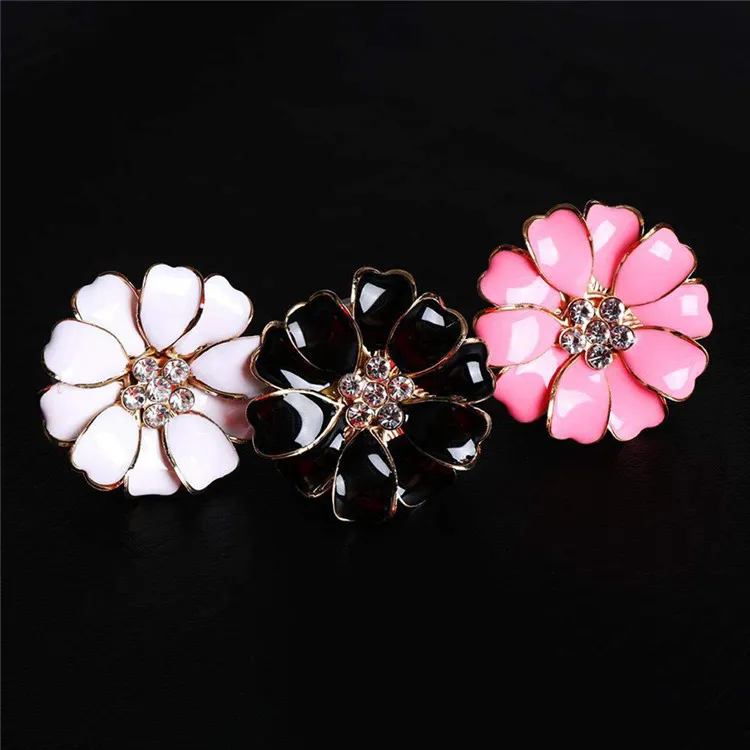 Hot Sell Car Perfume Clip Home  Oil Diffuser For Car Outlet Locket Clips Flower Auto Air Freshener Conditioning Vent Clip