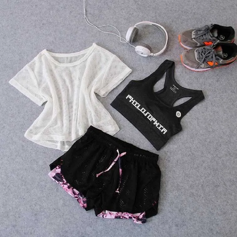 3 pezzi / set Yoga Set Abbigliamento sportivo Camicia da corsa sportiva per donna Reggiseno sportivo FitnPants Leggings Tuta Pantaloncini da palestra X0629