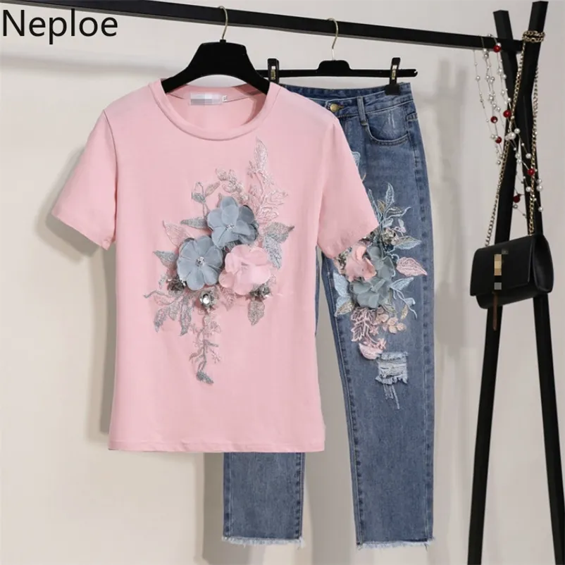 Estate Donna Set Fiori Paillettes Applique T Shirt in cotone + Pantaloni in denim sfilacciato Jeans Femme allentati Due pezzi 1D296 210422