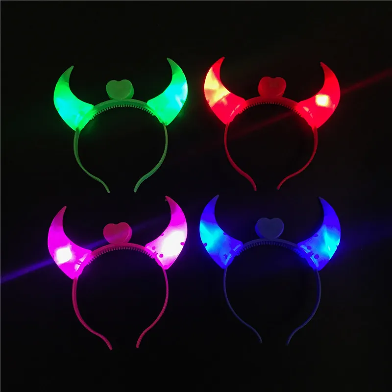 Halloween Costumes Diable Cornes LED Flash Light Coloré Bébé Cheveux Cerceaux Chapeaux Bandeau Articles De Fête VT0107