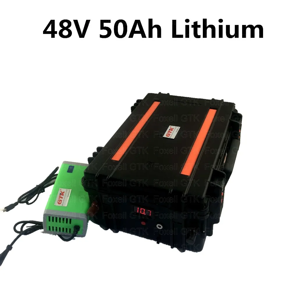 Pacco batteria agli ioni di litio 48V 50Ah per moto triciclo ad accumulo di energia solare 2000W ebike carrello da golf scooter + caricatore 5A