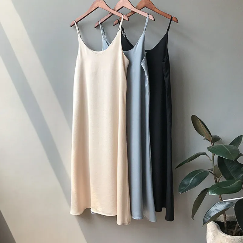 Women Straps Suspender Skirt Tank Dress Casual Satin Camisole Elastic Female Home Beach V-neck Chic Popular Sexy Dress 210422