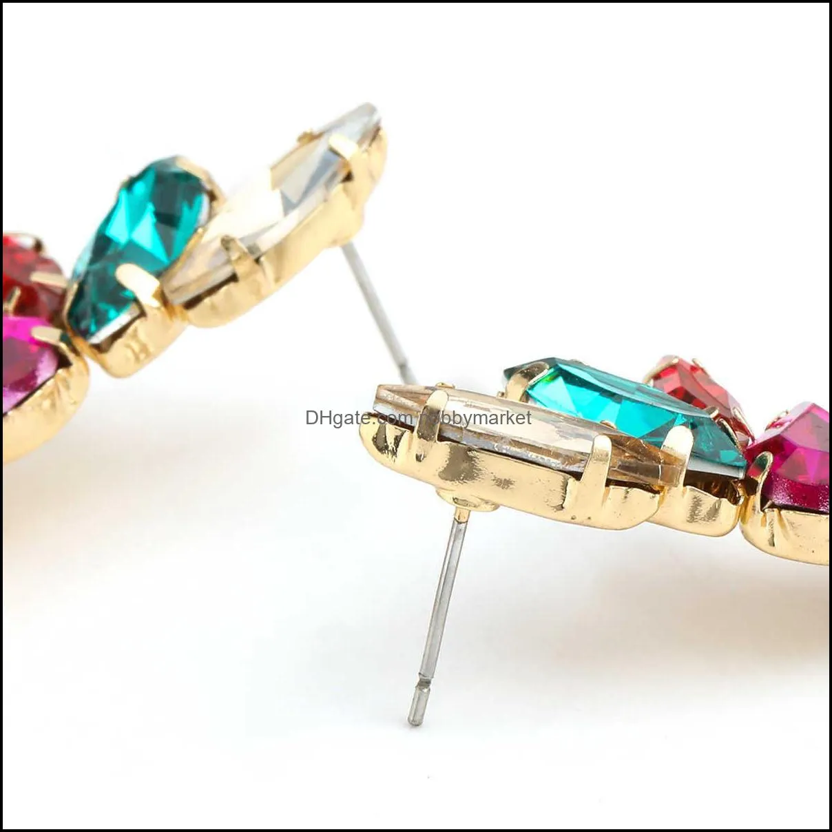 2021 Fashionable Simple Metal Rhinestone Geometric Earrings Home Party Women`s Stud Shiny Statement