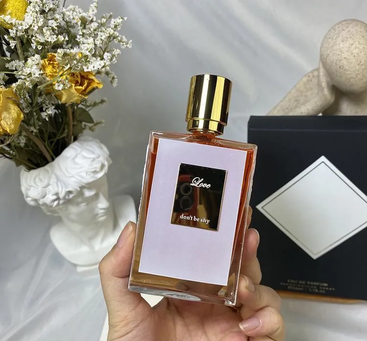 여성 향수 여성 섹시 향수 스프레이 50ml 오 드 Parfum eDP 꽃 과일 메모 매력적인 디자인 좋은 여자 나쁜