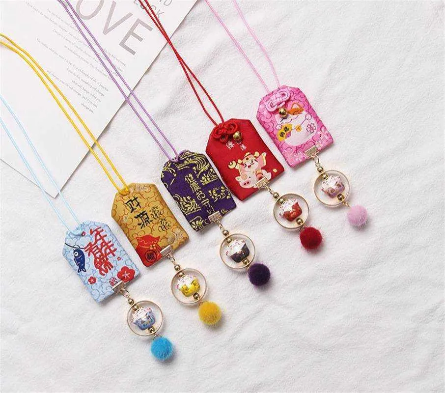 Cartoon Japan Lucky Cat Keychains Maneki Neko Car Rearview Mirror