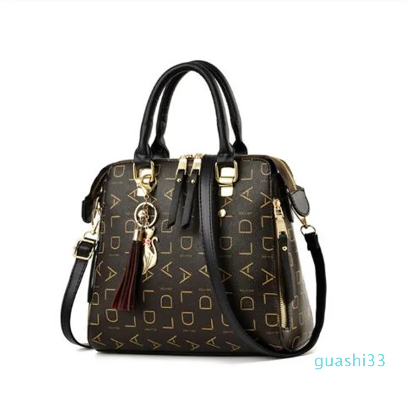 Female shoulder bags for women fashion crossbody bag luxury handbags women bags designer travel Tassel bag