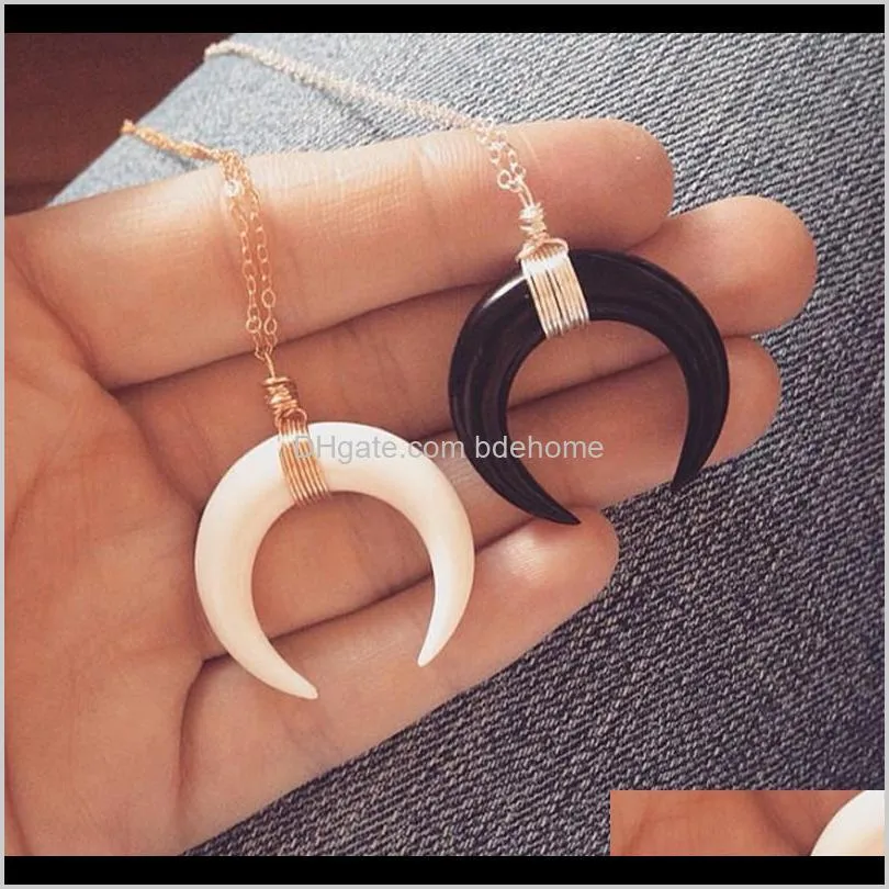 30 piece per lot top selling new arrival  horn shaped necklace wholesale horn pendant necklace in various colors available