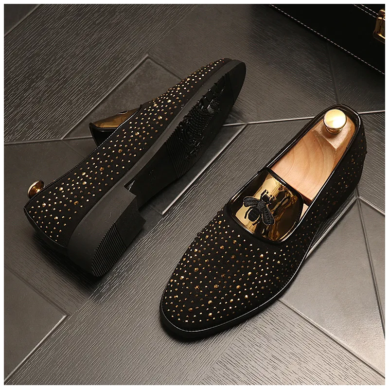 NEW Men embroidery skull Shoes Fashion black Gold Casual Flats Men`s Designer Dress Shoes Sequined Loafers Men`s Platform Driving Shoes 38-44