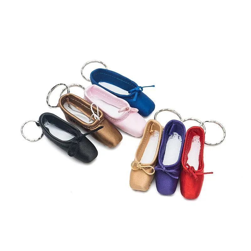 Keychains Lanyards Mini Dancer Satin Ballet Keyring Purple Professional Toe Gift Shoe Keychain Dance Little Tool voor Girls Keychains