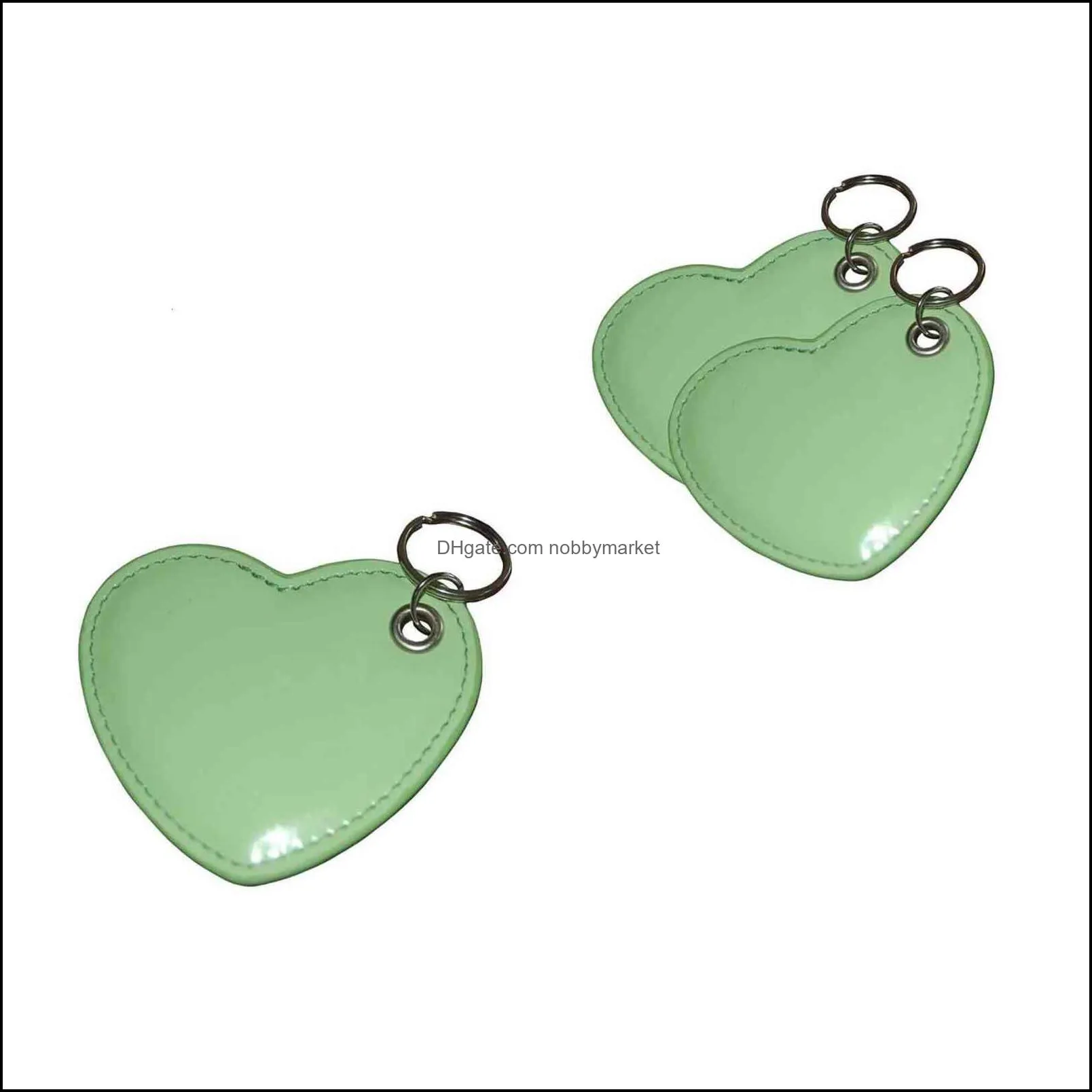 Factory Luxury Heart Leather Keychain Custom Design for Bag Decorate