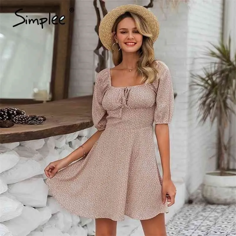 long sleeve cocktail party dresses Simple White Long-Sleeve Mermaid Short Offered in 33 colors. G2026 Aritzia Women's Original Contour Color:White/Kelly Green