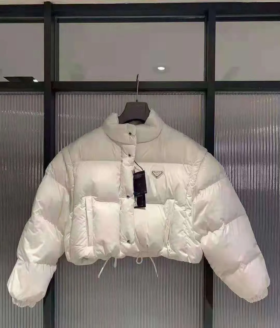 Women's Down Jacket Triangle label detachable sleeve Thick Warm Windbreaker For Lady Slim Jackets Winter Outwears Letters Budge Coats Downs