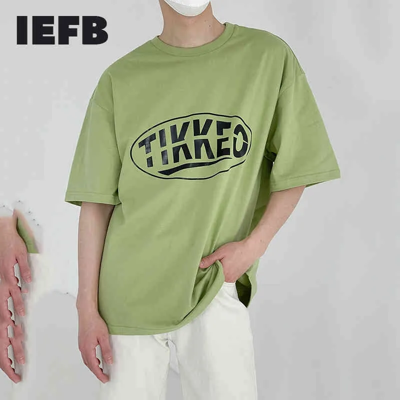 IEFB Verão Redondo Pescoço T-shirt Homens de Manga Curta Loose Tee Coreano Moda Chique Casual Letter Letter Tops 9Y6966 210524