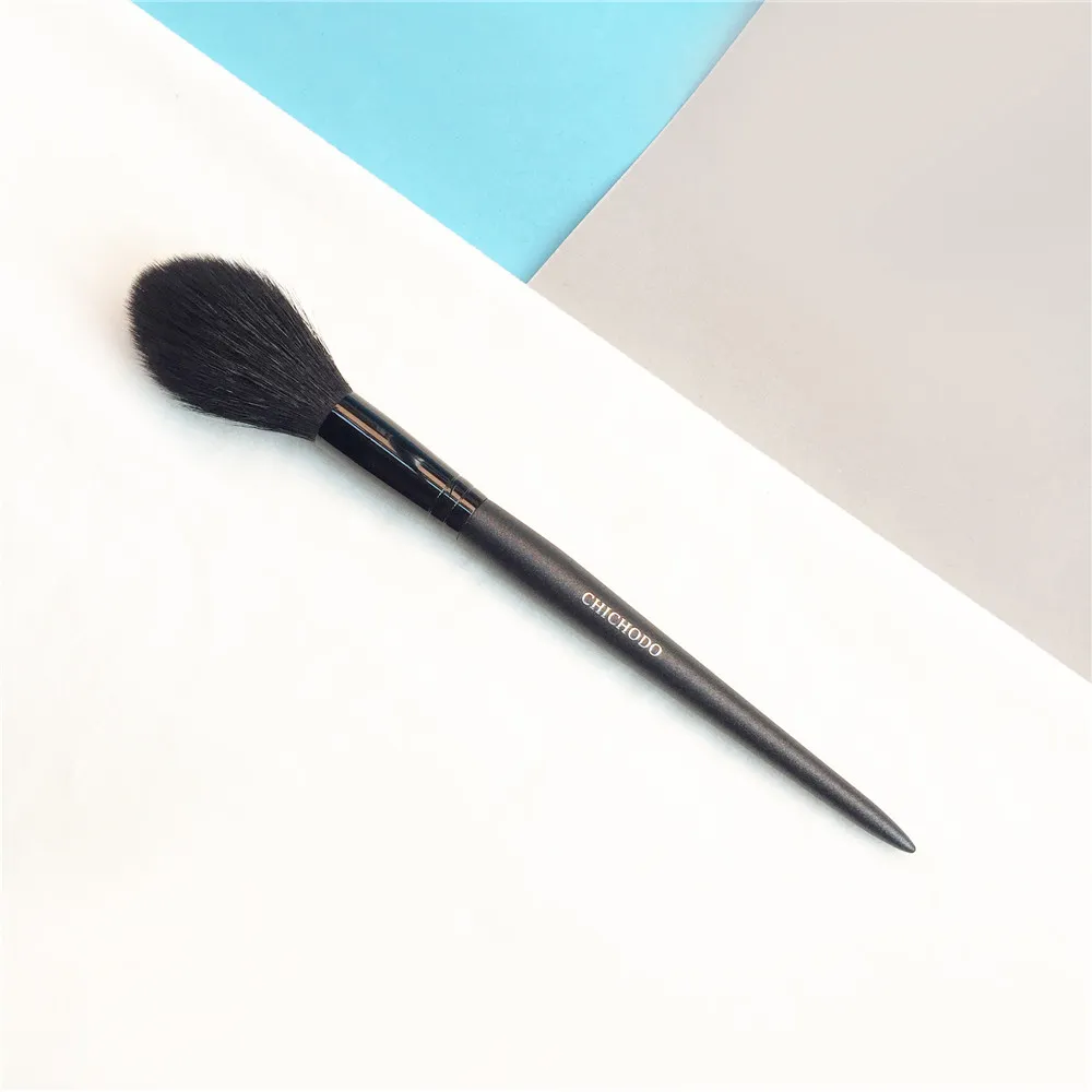 CHICHODO Pro Large Blending Brush _ 2