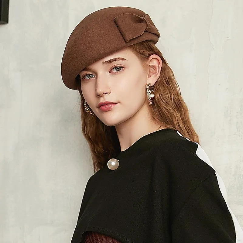 Chapeaux à bords avares Style hôtesse de l'air peintre femme automne et hiver béret en laine chapeau pour femme 2021