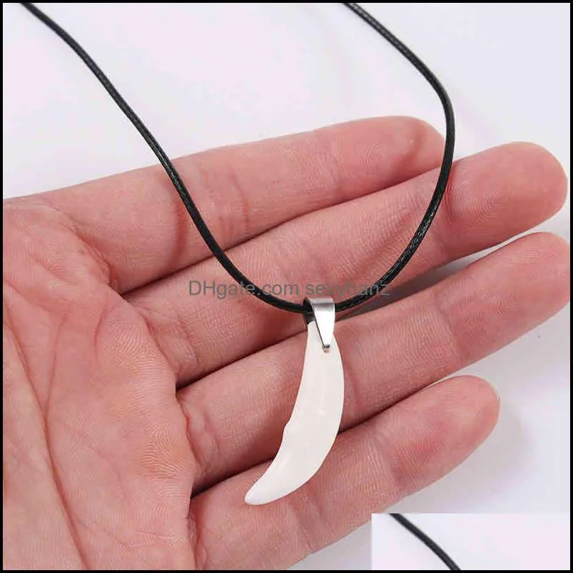 Fashion imitation wolf tooth Pendant Necklace men`s and women`s personality wolf dog TOOTH NECKLACE Yiwu commoditi