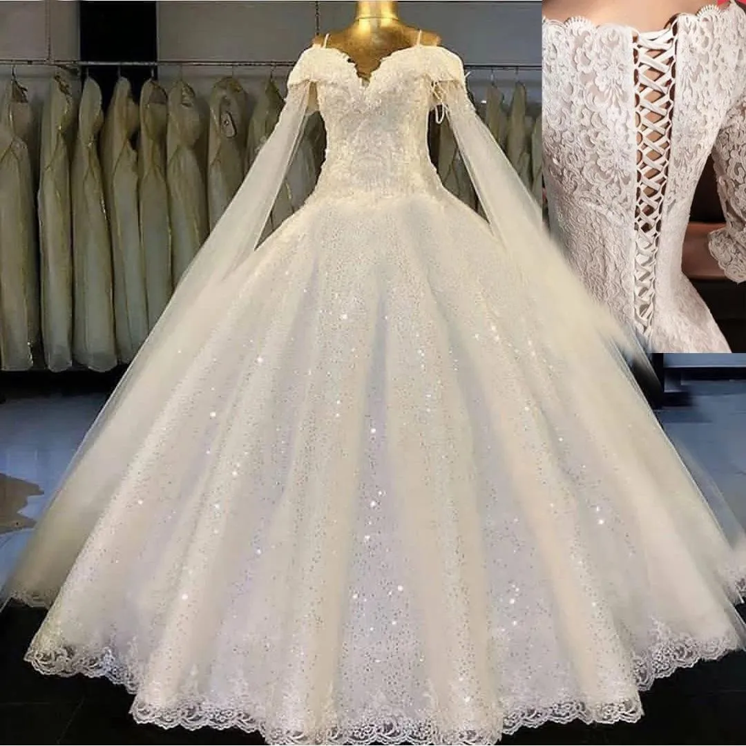 Long Juliet Sleeves Wedding Dresses Bridal Ball Gown with Spaghetti Straps Lace Applique Floor Length Sequins Custom Made Plus Size Castle vestido de