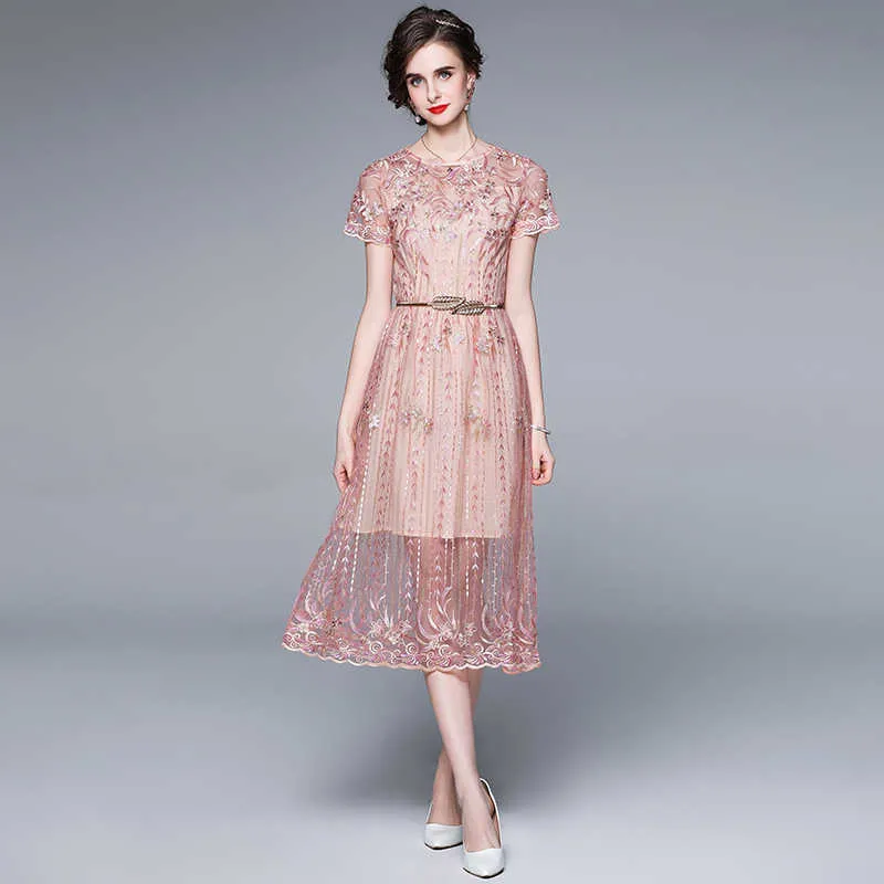 Mode Designer Sommar Elegant Söt Rosa Party Dress Kvinnor O-Neck Sumptuous Mesh Broderad Vintage Midi 210529