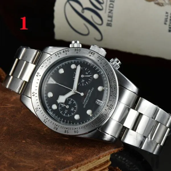 202 montres pour hommes de luxe de haute qualité à cinq aiguilles tout cadran fonctionnant avec fonction calendrier montre à quartz montres de marque de mode S228S