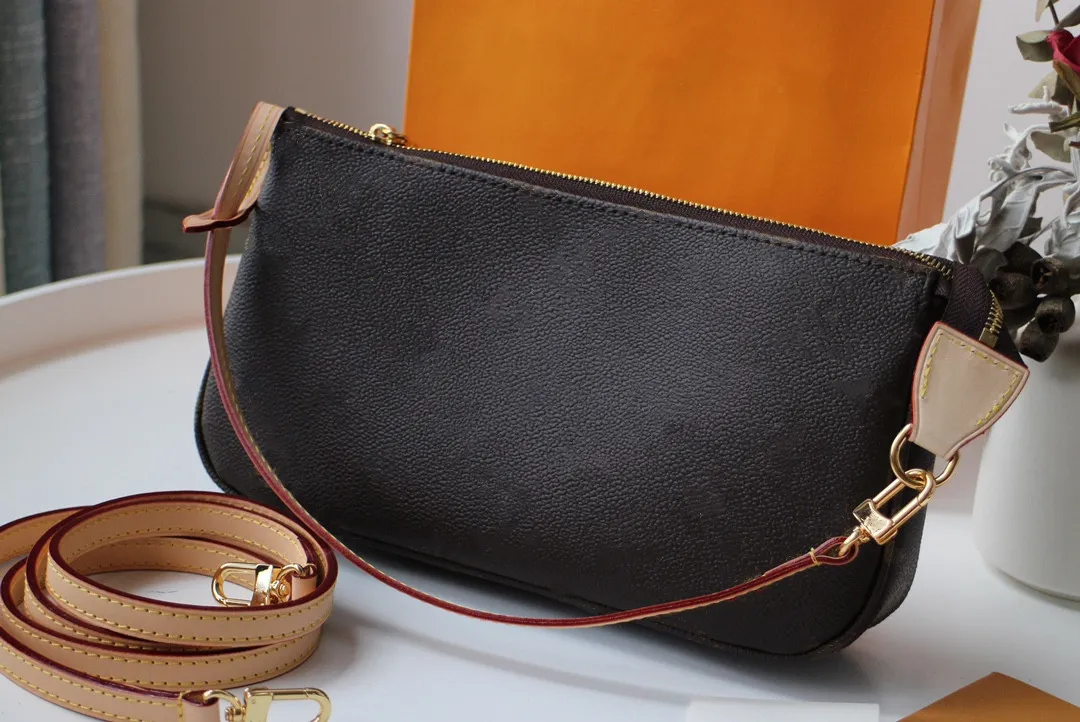 2021 Women Luxurys Designers Bags Shoulder Bag Mini Handbags Pochette Accessories Crossbody Wallet Purses Card Holder Messenger Purse Handbag Lady Backpack