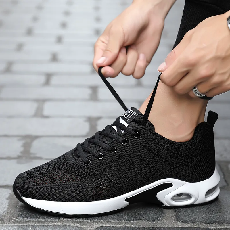 2021 Fashion Cushion Running Shoes Breathable Mens Womens Designer Black Navy Blue Grey Sneakers Trainers Sport EUR 39-45 W-1713