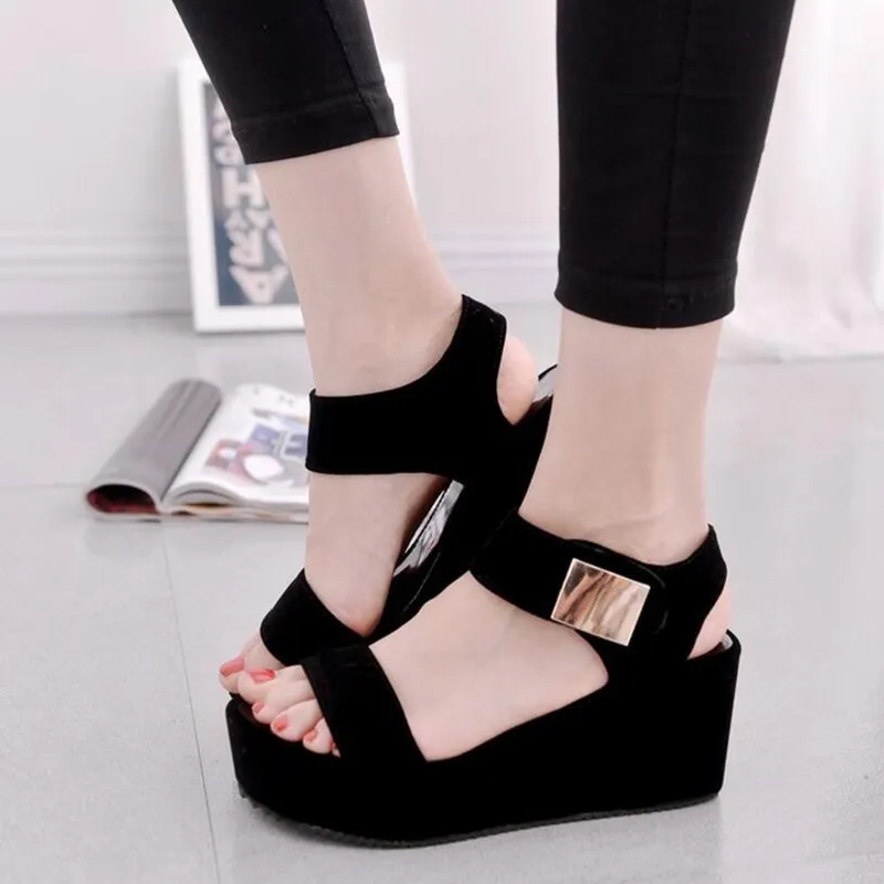 2024 estate nuovi sandali donna moda coreana piattaforma tacco alto scarpe da donna eleganti bocca di pesce sandali da spiaggia romani pantofole femminili