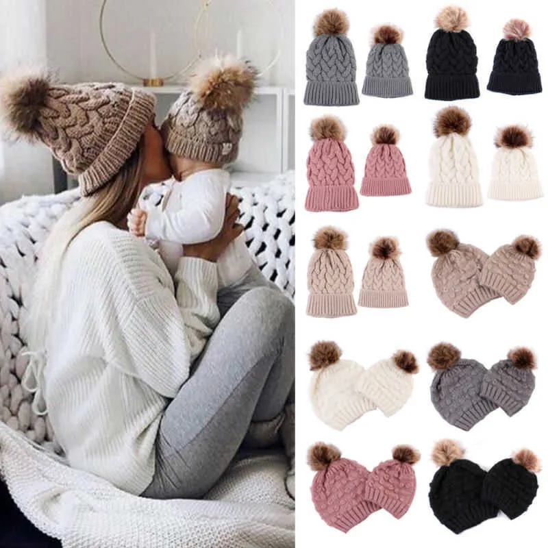 Bonnet tricoté chaud et doux pour bébé garçon et fille, casquette boule de poils, pour enfants et adultes, assorti à la famille, hiver