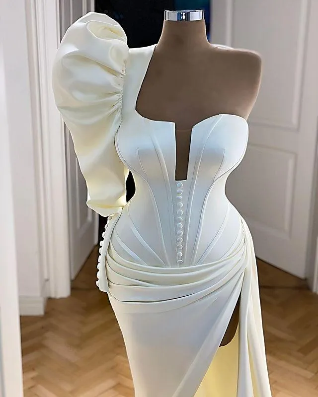 White Aso Ebi Arabic Mermaid Prom 공식 드레스 긴 소매 크레페 연인 하이 사이드 스플릿 플러스 크기 아프리카 버튼 특별 행사 저녁 파티 가운 착용