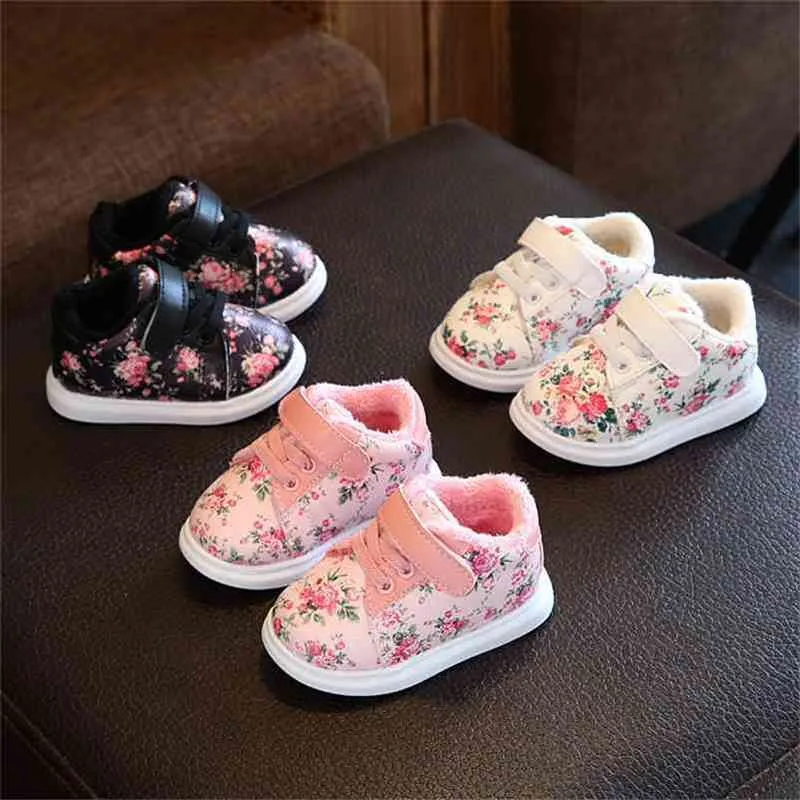 Cute Baby Girls Soft Mocassini Scarpe Autunno fiore bianco bambini Sneakers Toddler kids Newborn First Walkes Antiscivolo 210329