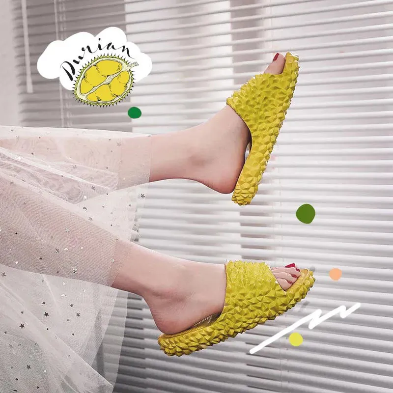 Design sense slippers, personality, thick-soled, home, women`s non-slip floor, soft-soled sandals, wear-resistant beach, flip-flop durian shape