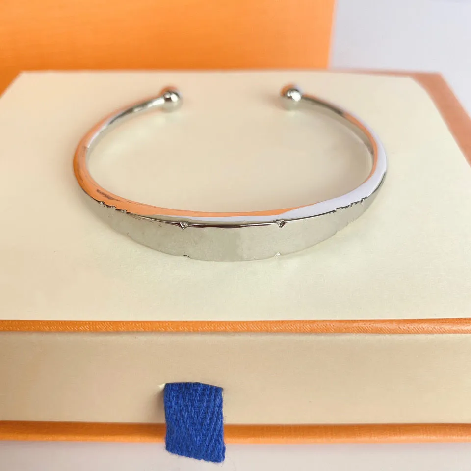 Designer smycken Bangle Rose Gold Silver Silver Rostfritt stål G CD F TB Cross Pattern Buckle Love SMycken Kvinnor Mensarmband Märke CA295E