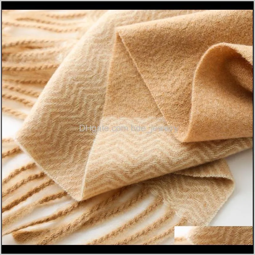 lady`s solid two-sides scarf in winter ripple color contrast thickening scarves autumn women`s tassels warm shawl