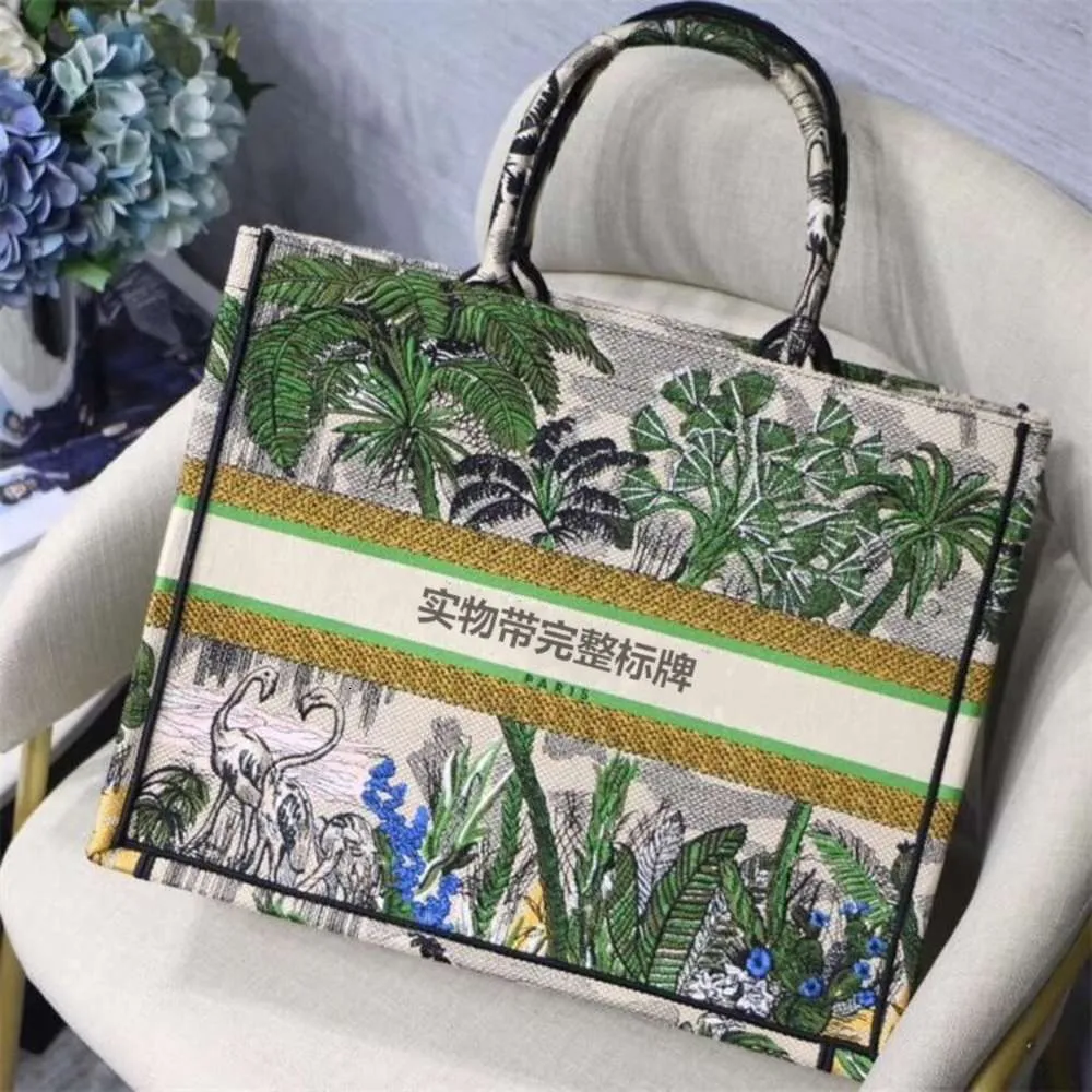 Borse di lusso Borse etniche Parigi 90v5 disegni di moda fatti a mano Designer retr Stile di tela Retro modello Ricamo Designer Shopping Bag XDRGV