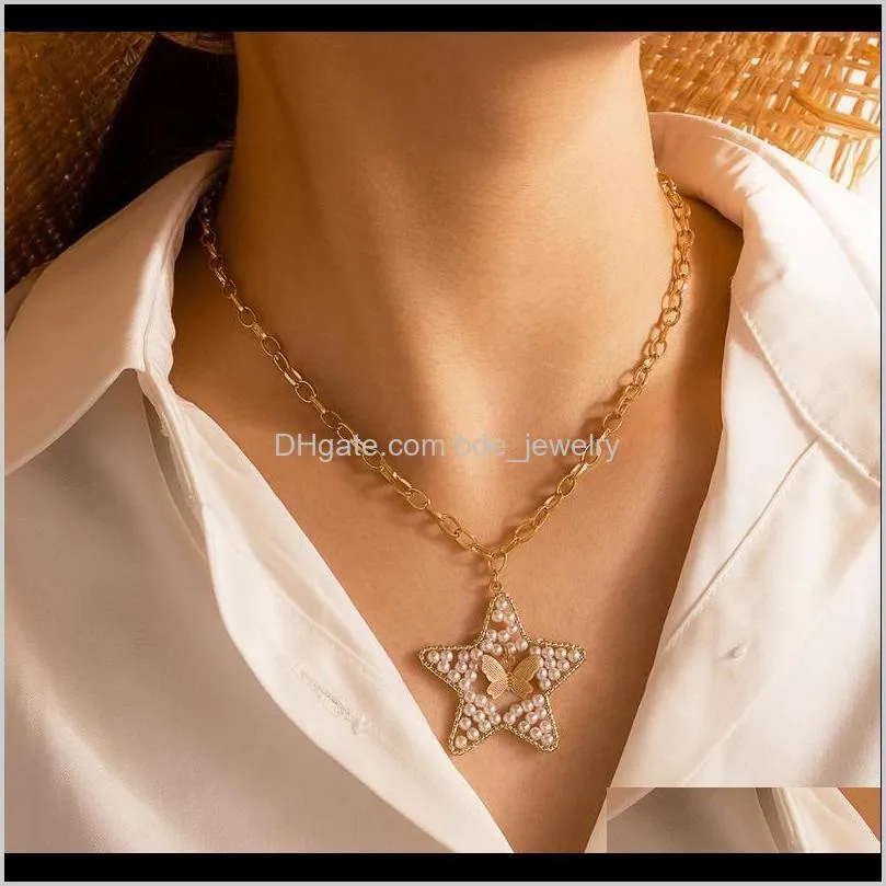 Wisiorki biżuteria biżuteria Pearl Star Naszyjnik dla kobiet złota geometryczna naszyjnik z auntu motyli