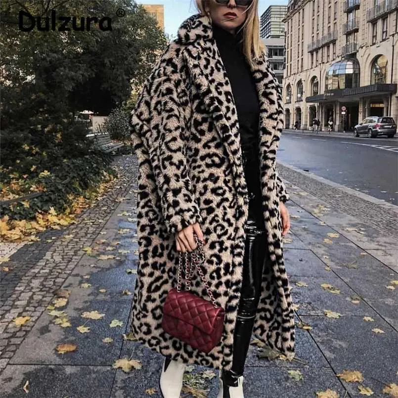 Luxury Fashion Leopard Long Teddy Bear Jackor Coats Kvinnor Vinter Tjock Varm Ytterkläder Märke Faux Fur Coat Kvinna 211007
