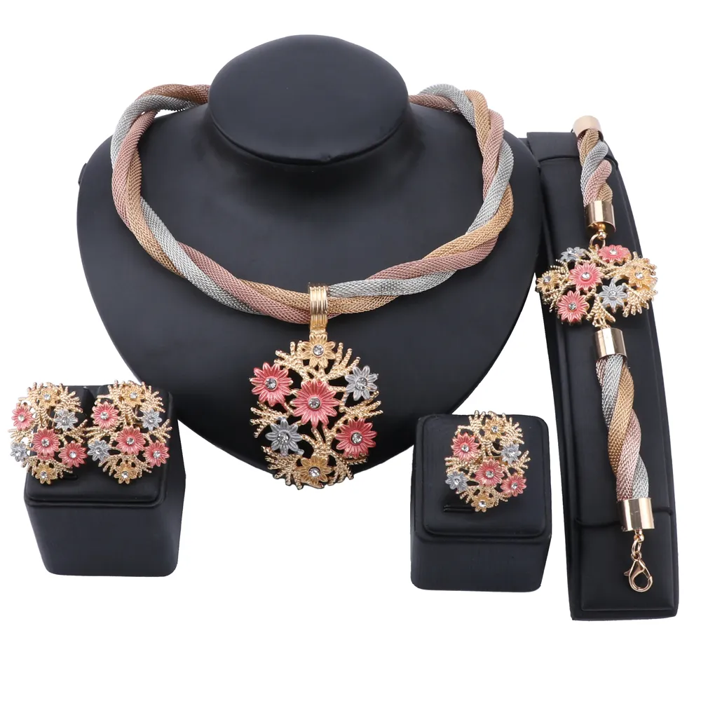 Afrikanska Smycken Charm Blomma Kristall Halsband Örhängen Dubai Gulduppsättningar för Kvinnor Bridal Party Armband Ring Jewellry Set
