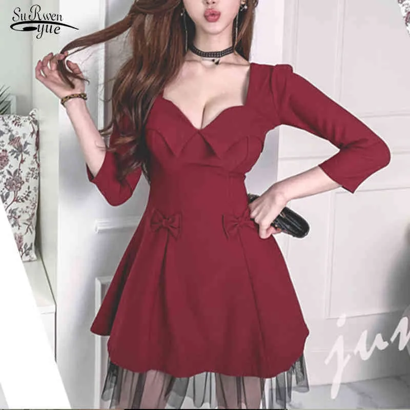 Mode Corée Sexy Robe de soirée Rouge Taille haute Mini avec dentelle Solide Une ligne V Cou Femmes Vêtements Robes 12701 210508