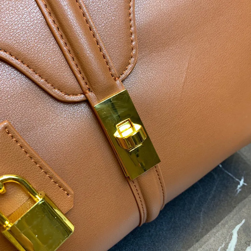 Classic designer handbags luxury women`s shoulder bags original quality diagonal bag brass rotating lock 23cm