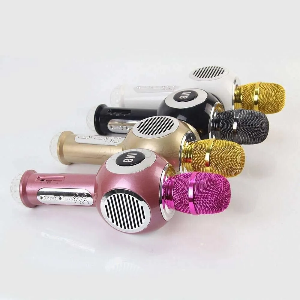 Microphone de karaoké sans fil M8 avec lumière LED Haut-parleur Bluetooth intégré Microphone de karaoké portable pour téléphone portable avec boîte de vente au détail