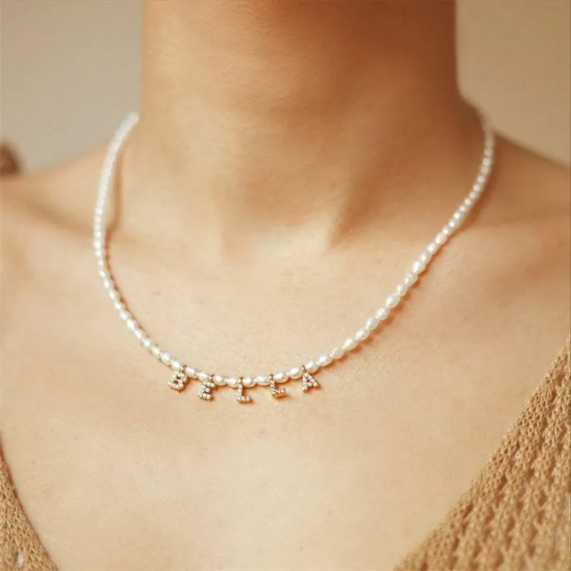 VishowCo nom personnalisé tour de cou naturel personnalisé pavé cristal Zircon lettre collier de perles bijoux cadeaux d'anniversaire