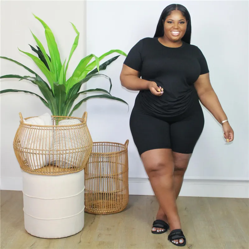 Été Femmes Grande Taille Survêtements Grandes Tailles Vêtements Couleur Unie Tenues T-shirts À Manches Courtes Shorts Pantalons Ensemble Deux Pièces Vêtements De Sport Décontractés Survêtements