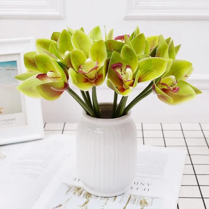 3D-gedrukte kunstbloem 6 hoofden van cymbidium palm boeket bruiloft decoratieve vlinder orchidee bloemen bos achtergrond